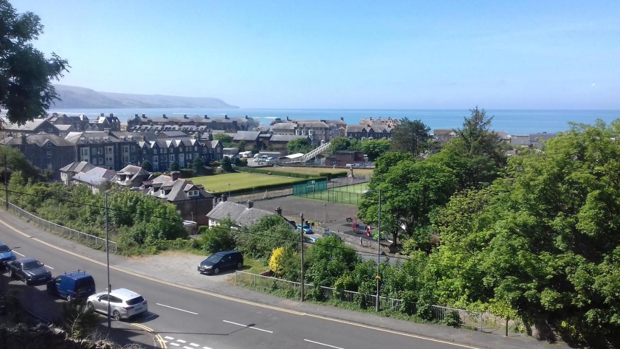 Apartment Chic Barmouth Exterior foto